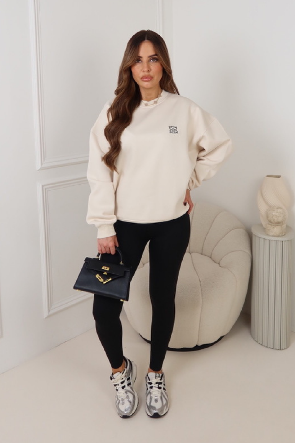 GEGE EMBROIDERED IVORY PREMIUM ESSENTIAL RELAXED SWEATSHIRT