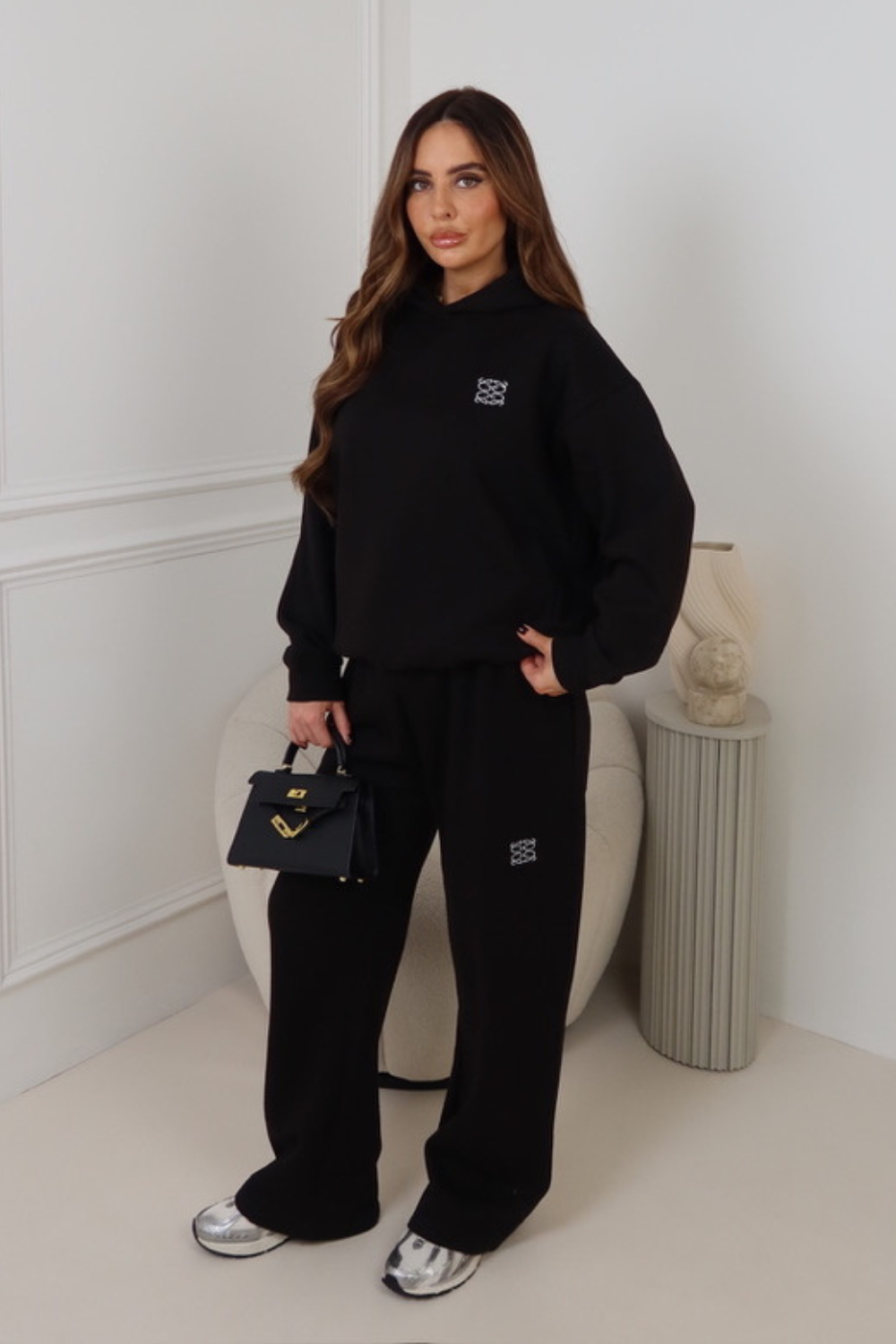 GEGE EMBROIDERED BLACK PREMIUM ESSENTIAL STRAIGHT LEG JOGGER