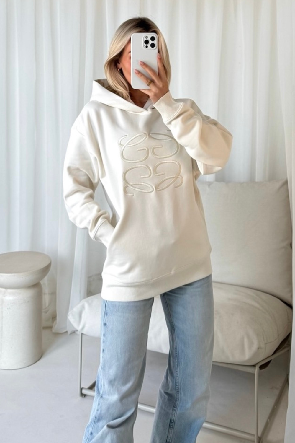 GeGe ecru embroidered oversized hoodie