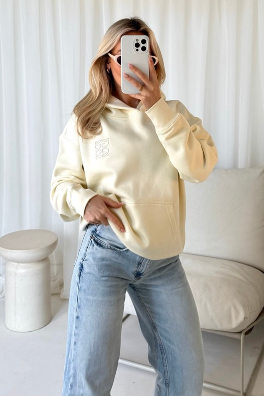 GeGe embroidered butter relaxed hoodie