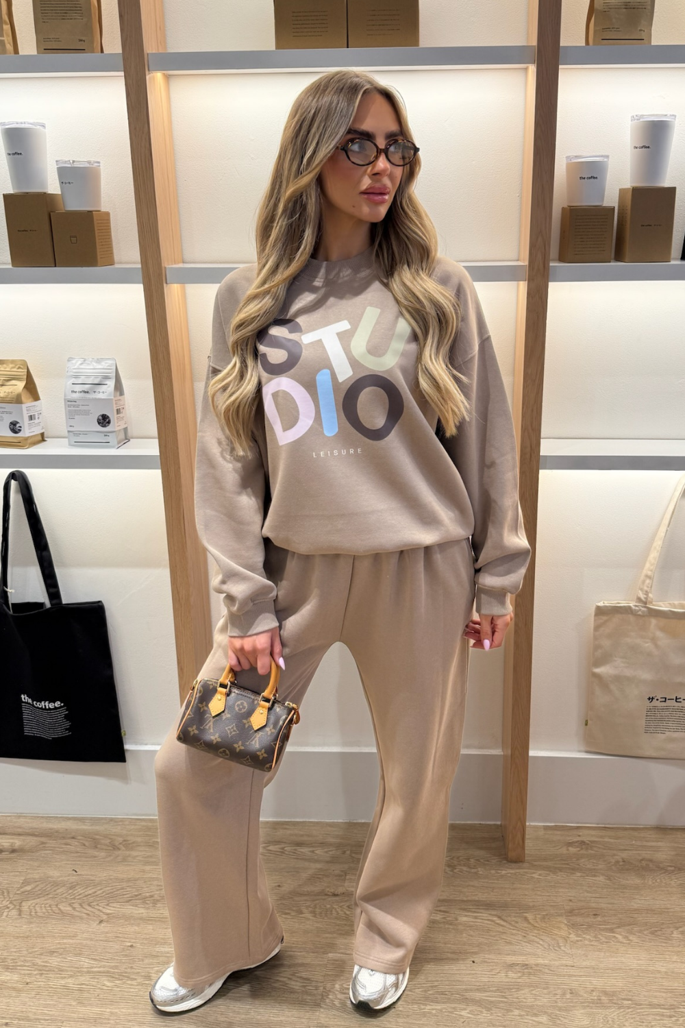 STUDIO LEISURE ESSENTIAL MOCHA COLOUR PRINTED SWEATER