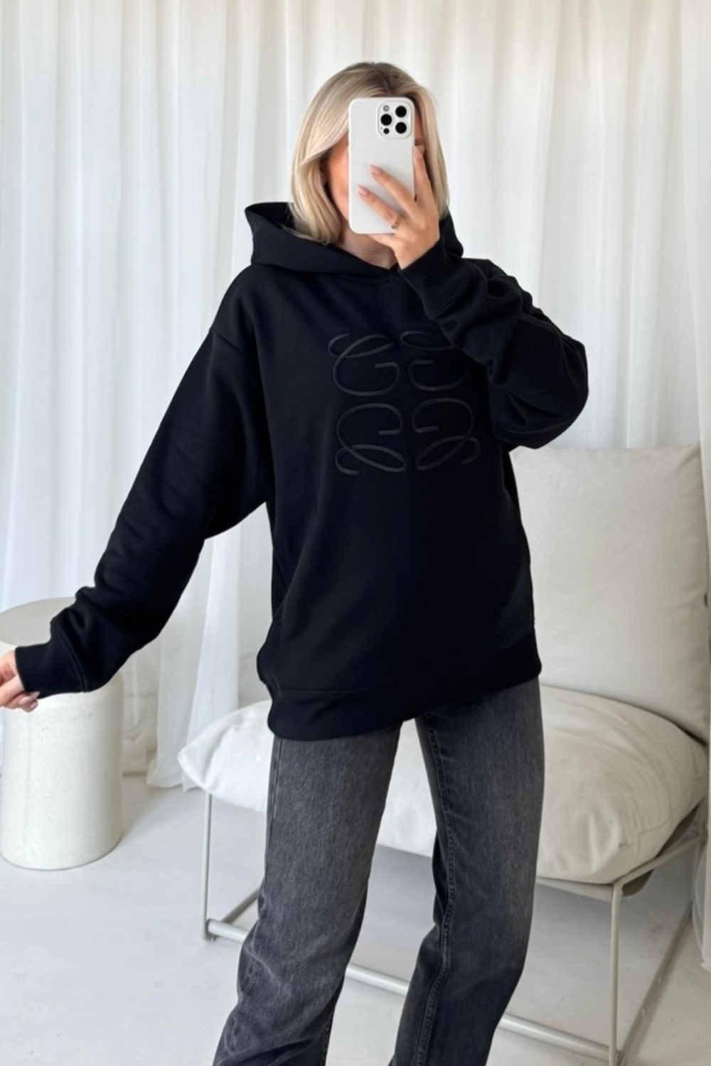 GeGe black embroidered oversized hoodie