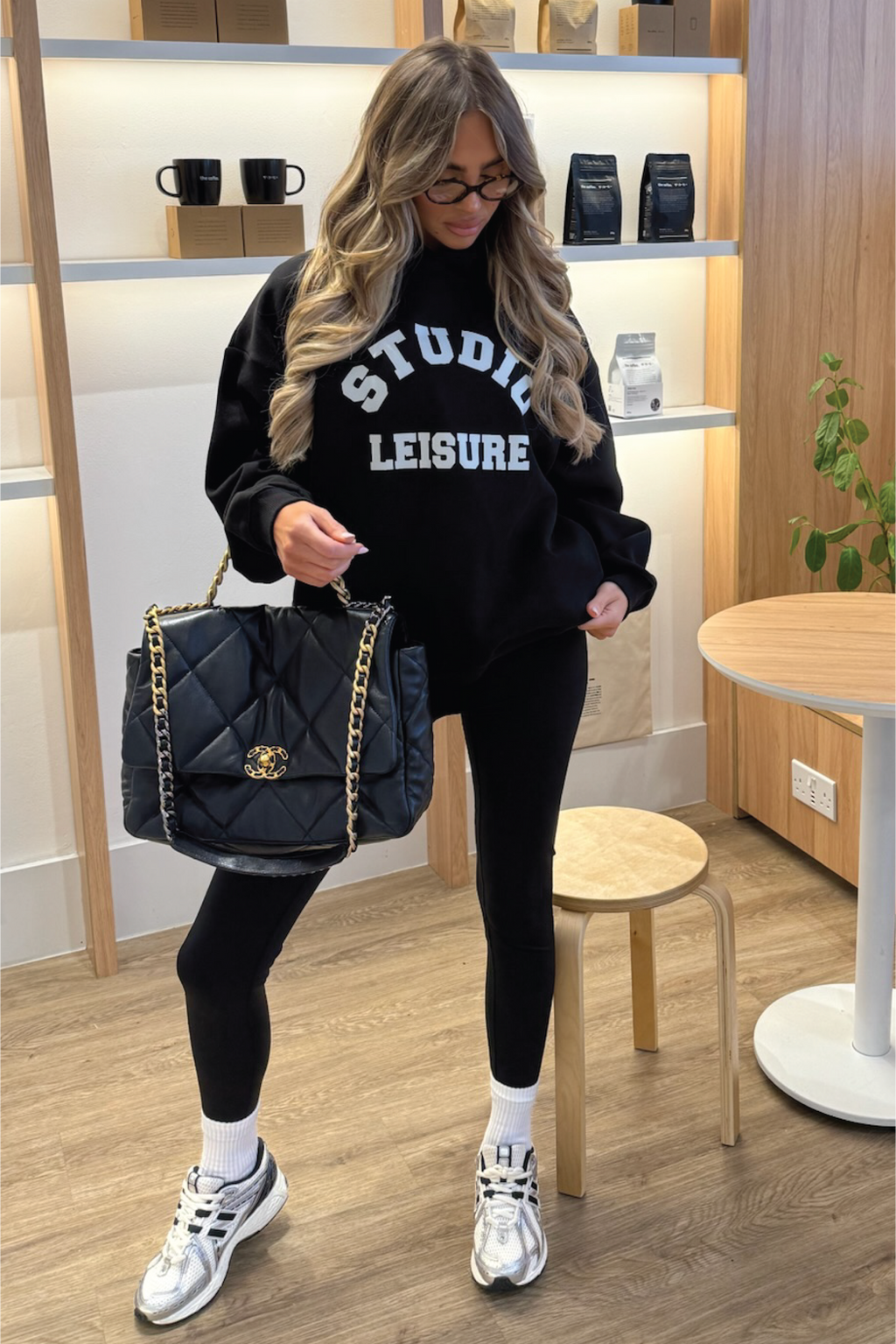 STUDIO LEISURE ESSENTIAL BLACK PRINTED HOODIE