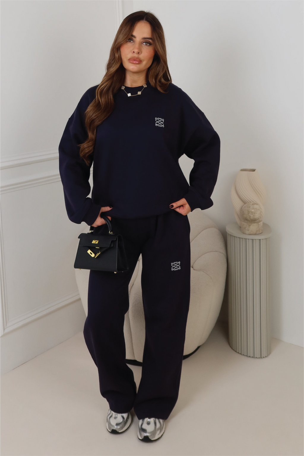 GEGE EMBROIDERED NAVY PREMIUM ESSENTIAL RELAXED SWEATSHIRT