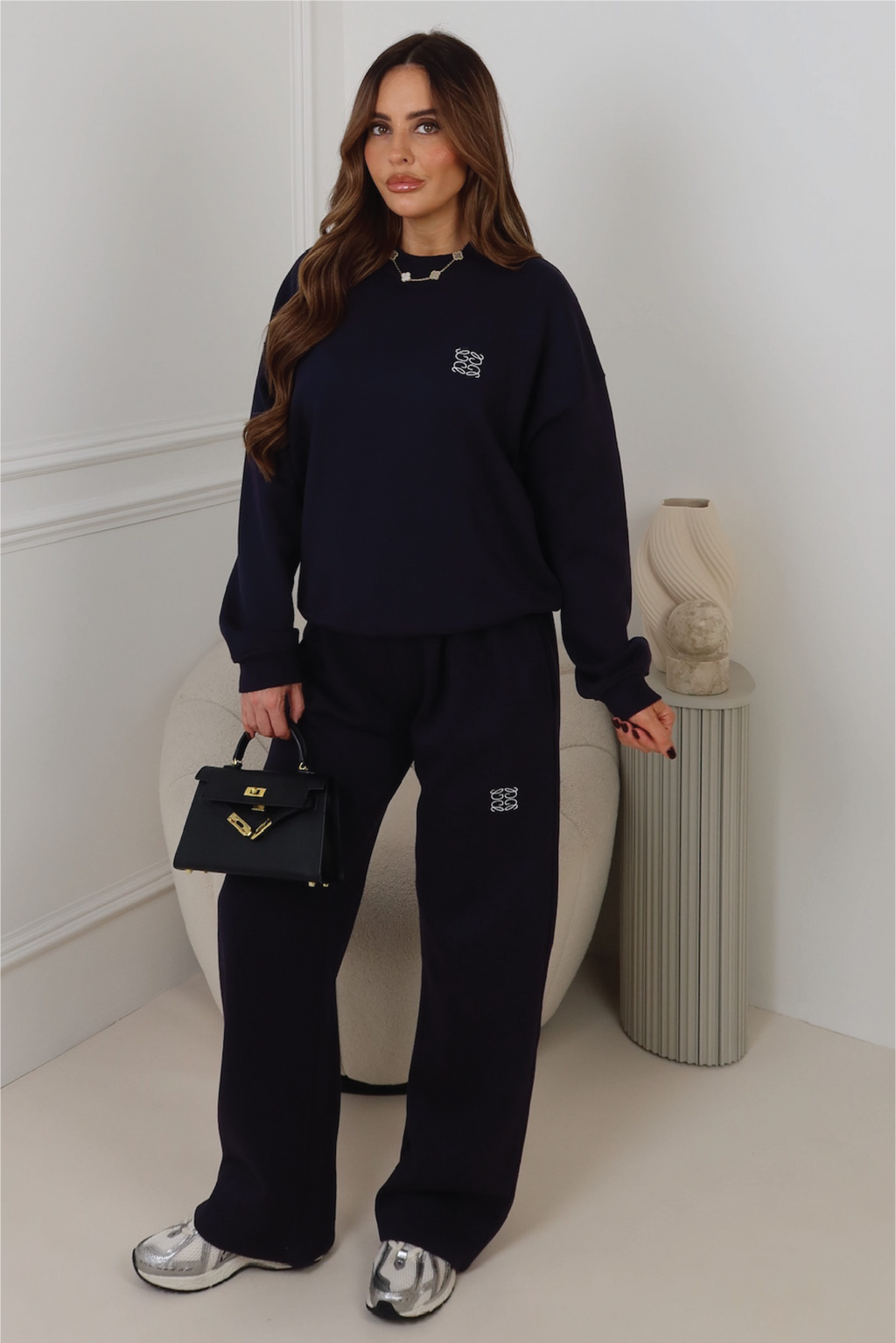 GEGE EMBROIDERED NAVY PREMIUM ESSENTIAL STRAIGHT LEG JOGGER