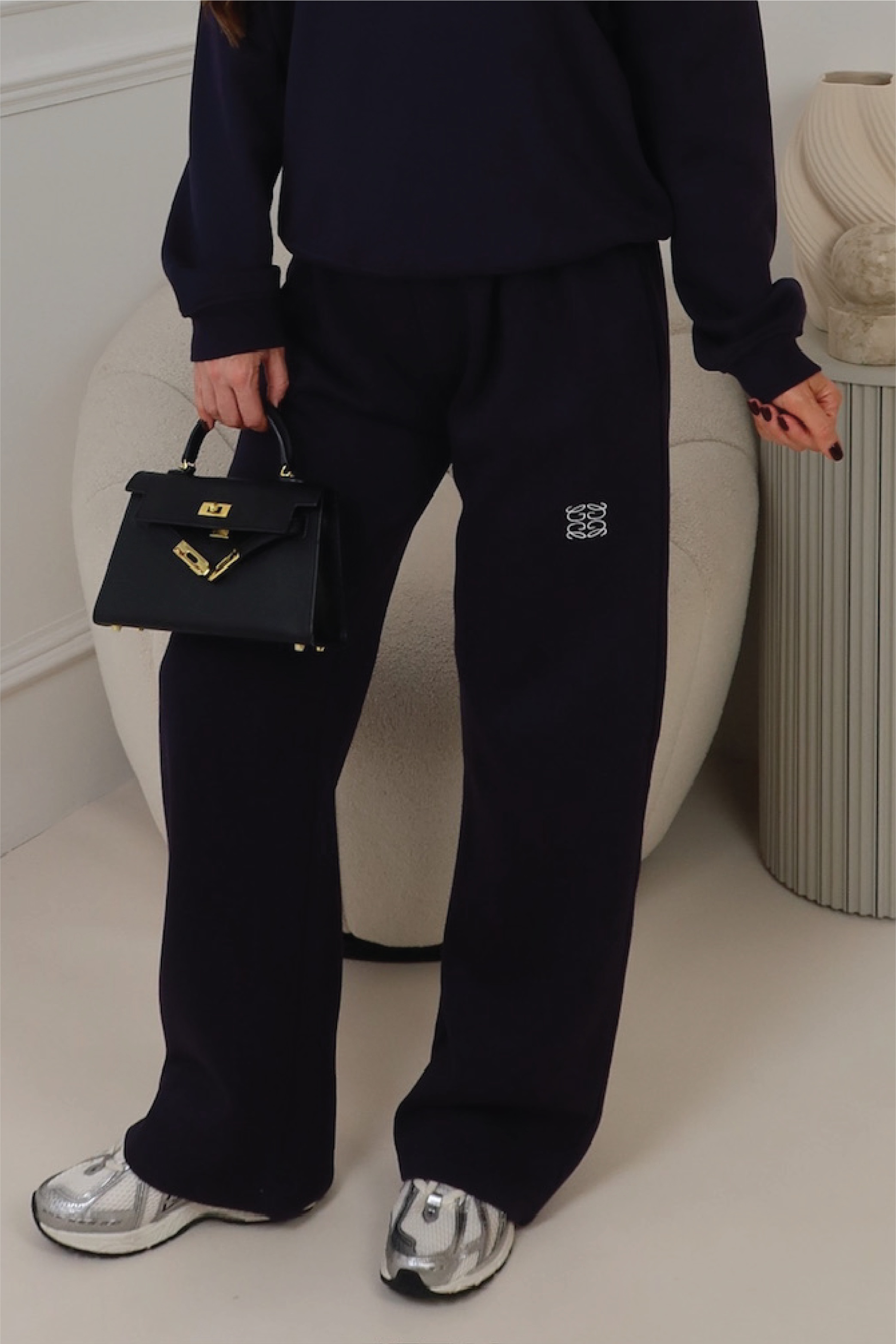 GEGE EMBROIDERED NAVY PREMIUM ESSENTIAL STRAIGHT LEG JOGGER