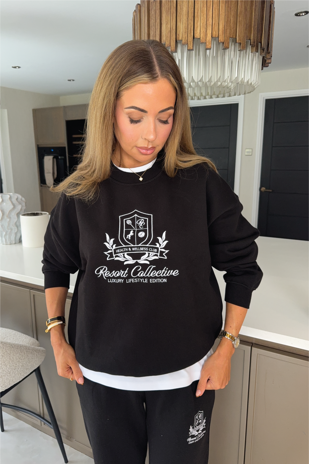 RESORT COLLECTIVE EMBROIDERED BLACK SWEATSHIRT