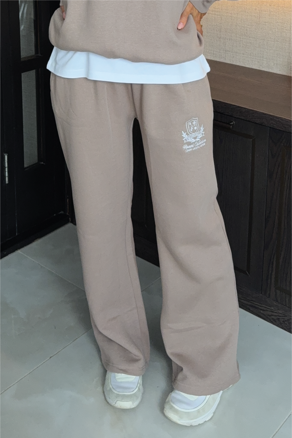 RESORT COLLECTIVE EMBROIDERED MOCHA STRAIGHT LEG JOGGER