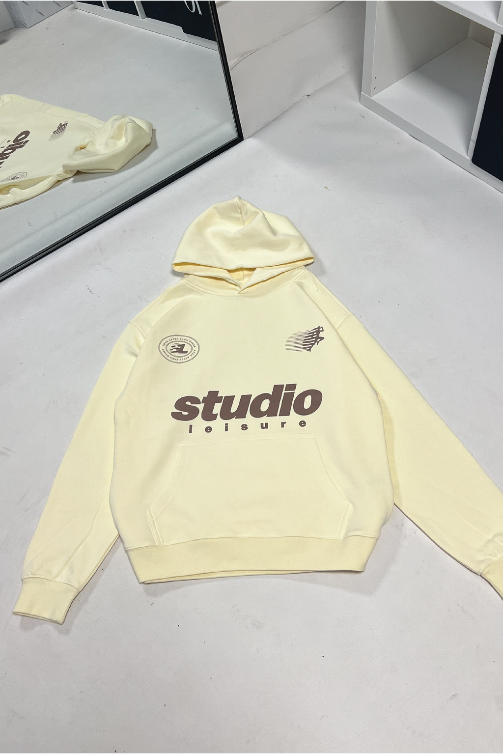 Studio leisure butter printed hoodie